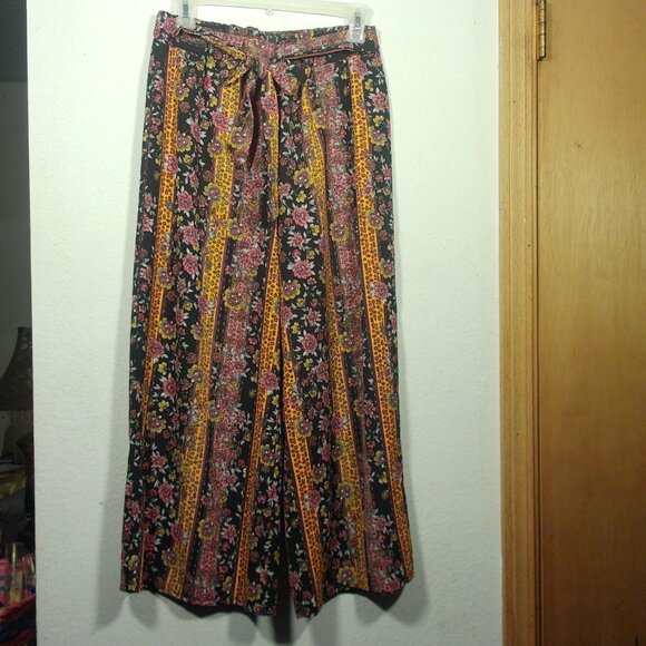 Kristin  Nicole Colorful Floral Harem Style Pants Size: L - Picture 8 of 13